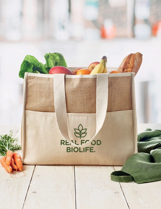 Shopper in juta naturale personalizzata con frutta, verdura e pane per negozi alimentari sostenibili