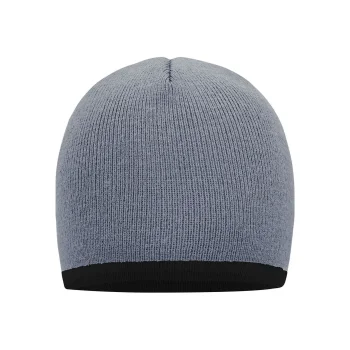 Beanie with Contrasting Border