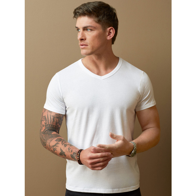 Ben V-Neck