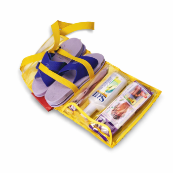 Gadget estivi personalizzati con logo - Borsa personalizzabile gialla in pvc con tracolla e tasche funzionali