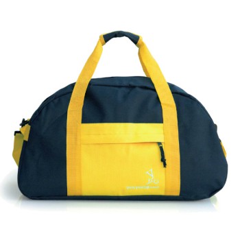 Borsa da palestra personalizzata - Borsa weekend You Young Coveri, in poliestere 600D, con tracolla, maniglia, tasca frontale. Confezione in polybag.