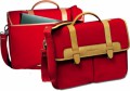 Borsa  "You Young Coveri" in nylon rosso, finiture in pregiato cuoio. Confezione in scatola Coveri.