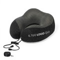 Cuscino da collo personalizzabile con rivestimento RPET e chiusure a coulisse