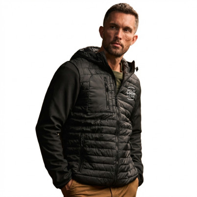 Giacca in poliestere con maniche in softshell e cappuccio regolabile