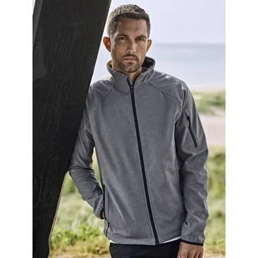 Giacca softshell personalizzata Tee Jays leggera con isolamento termico