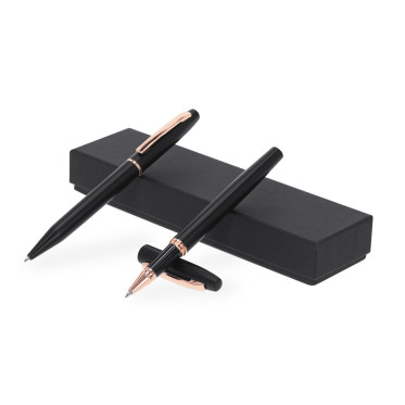 Penna a sfera personalizzata nera opaca e oro rosa in alluminio riciclato