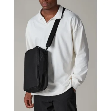 Organizer compatto personalizzabile Quadra con divisori interni imbottiti