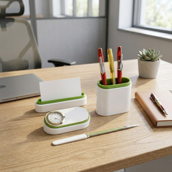Gadget personalizzati in offerta - Parure personalizzabile bianco verde set scrivania con orologio portapenne taglia carte