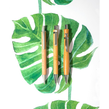 Penna a sfera in legno Meera