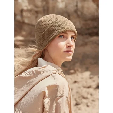 Berretto a costine Beechfield doppio strato con etichetta strappabile