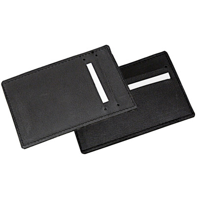 Portacarte di credito in pelle pieno fiore, cuciture in tinta. Due tasche portacarte di credito e due tasche sul retro.