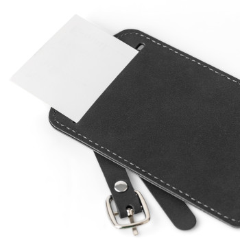 Accessorio da viaggio personalizzato - Portapassaporto e etichetta per bagagli in PU riciclato Zani
