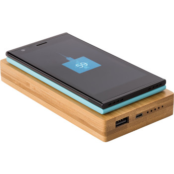 Power Bank in bamboo
