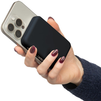 gadget ecologici con logo - Powerbank con caricatore wireless in ABS riciclato Miren