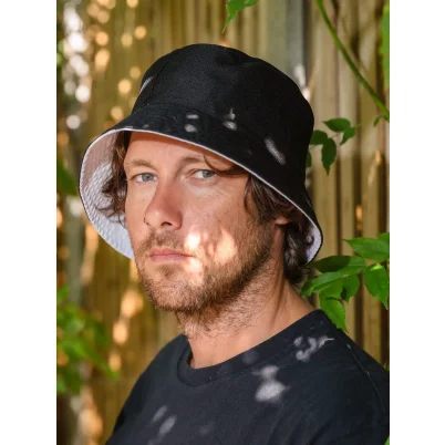 RECYCLED REVERSIBLE BUCKET HAT