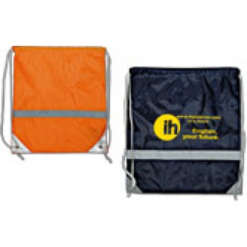 Gadget scontato personalizzato con logo - Sacca in nylon con lacci e rinforzi in metallo negli angoli, striscia catarinfrangente. Confezione in polybag.
