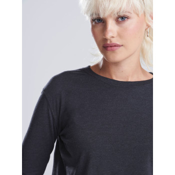 Women's Long Sleeved Cropped T