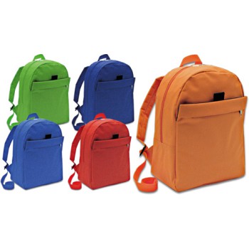 zainetto personalizzato - Zainetto sportivo in poliestere, ampia tasca con cerniera a doppio cursore, tasca frontale con velcro, tasca davanti con cerniera. Confezione in polybag.