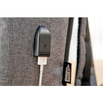 gadget ecologici con logo - Zaino per laptop Henrik | Riciclato | Porta USB