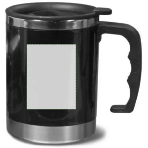 A sinistra della maniglia