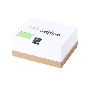 Nella parte superiore della scatola di presentazione