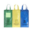 Di fronte Una borsa blu
